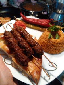 Urfa Kebap Tarifi (lokanta usulü)