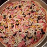 ev yapımı pizza tarifi nasıl yapılır