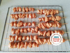 tavuk şiş tarifi-fırında tavuk çöp şiş tarifi nasıl yapılır