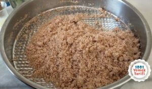 evde cigkofte tarifi-ev yapımı çiğ köfte nasıl yapılır-kac kalori-1001yemektarifi