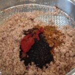 evde cigkofte tarifi-ev yapımı çiğ köfte nasıl yapılır-kac kalori-1001yemektarifi