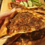 Evde Kıymalı kaşarlı Açık Pide Tarifi (nasıl yapılır-kaç kalori)