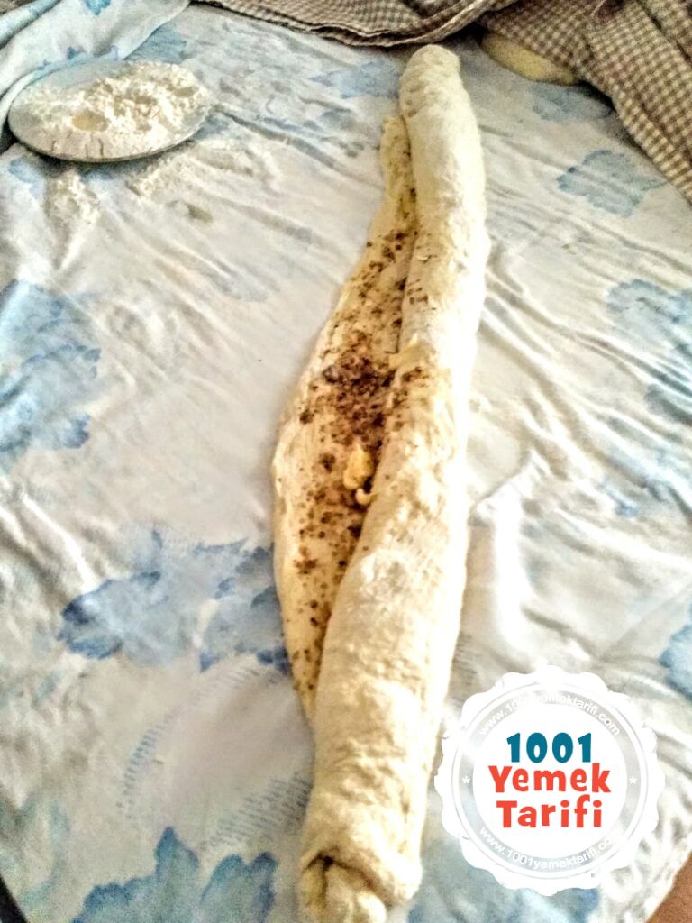 Evde Cevizli Ekmek Tarifi yapımı nasıl yapılır kaç kalori