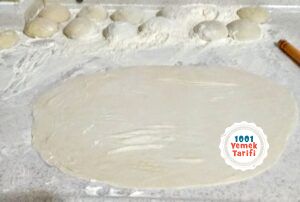 Ispanaklı, Pırasalı ve Peynirli Gözleme Yapımı tarifi nasıl yapılır kaç kalori