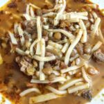 Etli Erişteli Yeşil Mercimek Çorbası tarifi yapımı