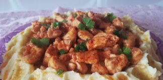 Tavuk Göğsünden Lokum Gibi Püreli Tavuk Kebabı