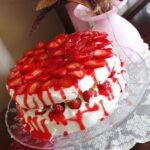 Çilekli Pasta Tarifi-nasıl yapılır-kaç kalori