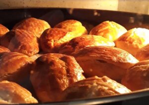 Mayalı Peynirli Poğaça Tarifi-yapımı- nefis-kolay poğaça-kaç kalori