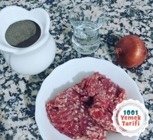 Çiğ Börek Tarifi-cig borek yapimi-nasıl yapılır-kaç kalori