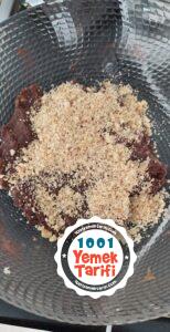 Kekle yapılan kakaolu Muzlu Toplar tarifi-nasıl yapılır-kaç kalori