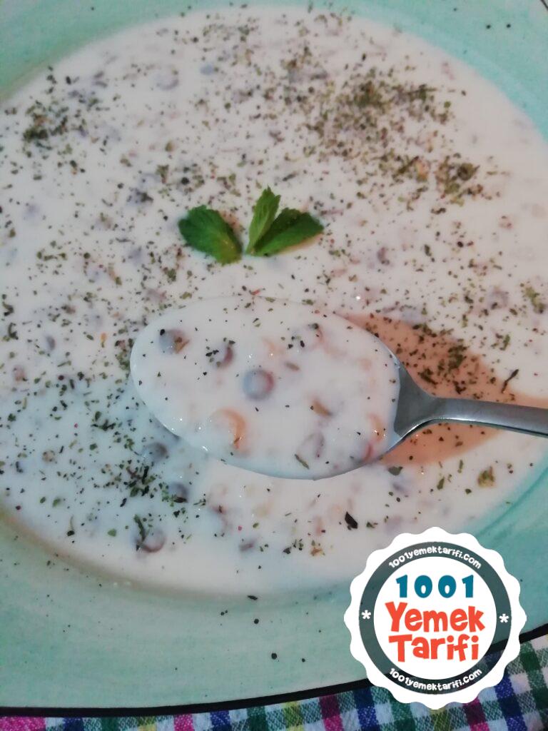 Yeşil Mercimekli, Buğdaylı Yoğurtlu Çorba