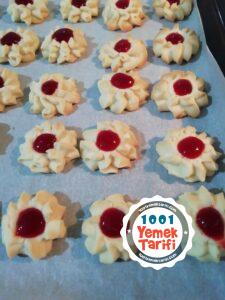 Pastane kurabiyesinden daha lezzetli marmelatlı kurabiye