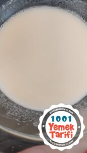 Ispanaklı çıtır üçgen börek sosu