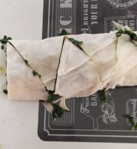 Ispanaklı çıtır üçgen börek tarifi