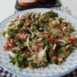 Közlenmiş patlıcan ve biber salatası