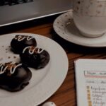 Bitter Çikolatalı Fıstık Ezmeli Hurma Tarifi