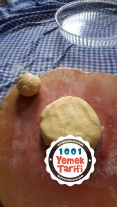 Çilekli Tart resimli anlatım