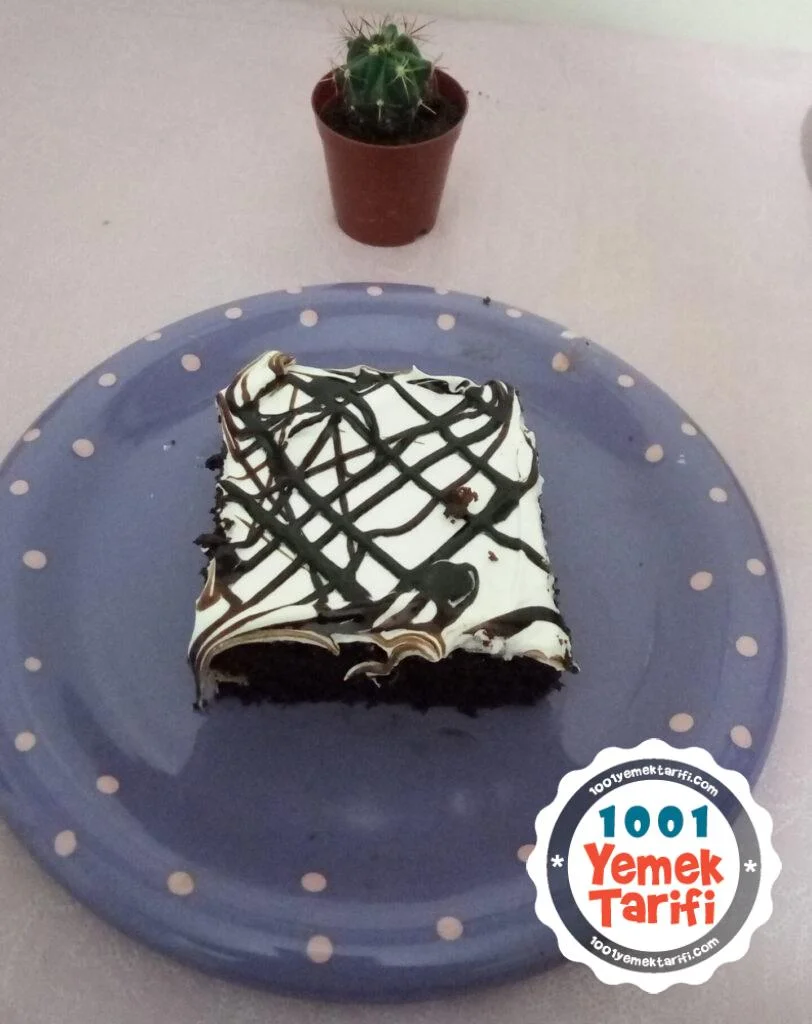 Ev Yapımı Çikolatalı Pasta Tarifi
