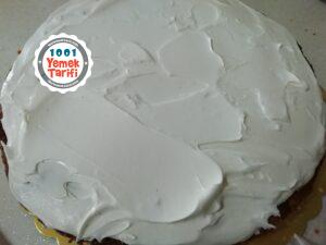 Çilekli Yaş Pasta Tarifi-nasıl yapılır-kek yapımı-kaç kalori