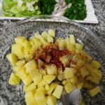 Soğanlı Patates Salatası yapımı