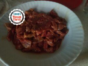 Salçalı Kuzu Biftek Tarifi