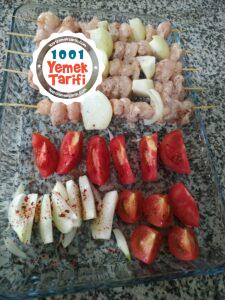 Tavuk Şiş yapımı