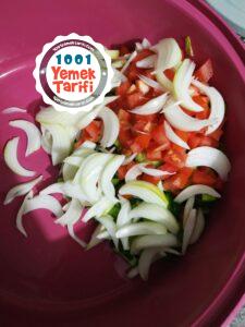 Karışık Salata Tarifi