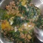 Kıymalı yumurtalı ıspanak tarifi