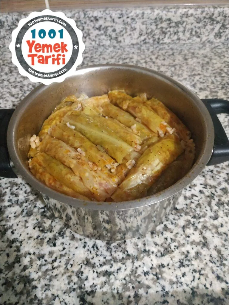 Lahana Sarması