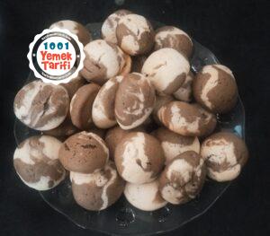 İki Renkli Kurabiye Tarifi: Sade ve Kakaolu