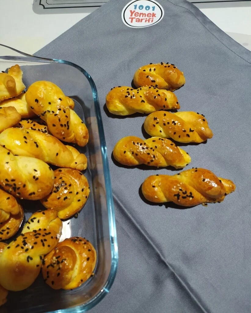 Tuzlu Kurabiye Nasıl Yapılır