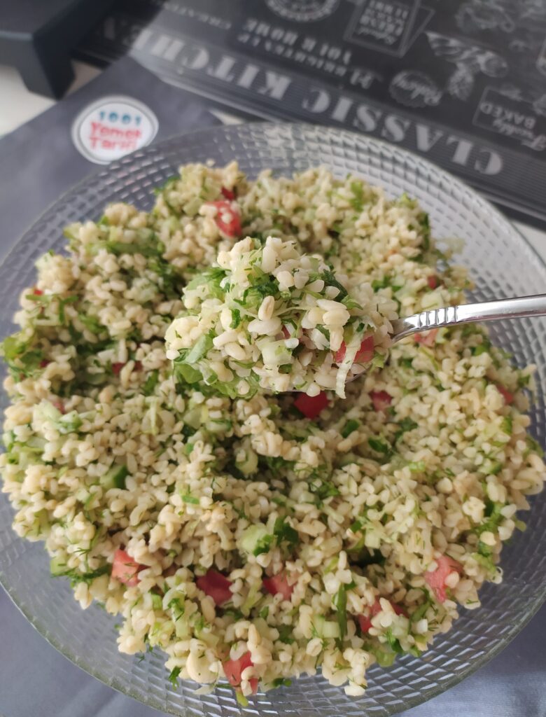 Bulgur Salatası tarifi