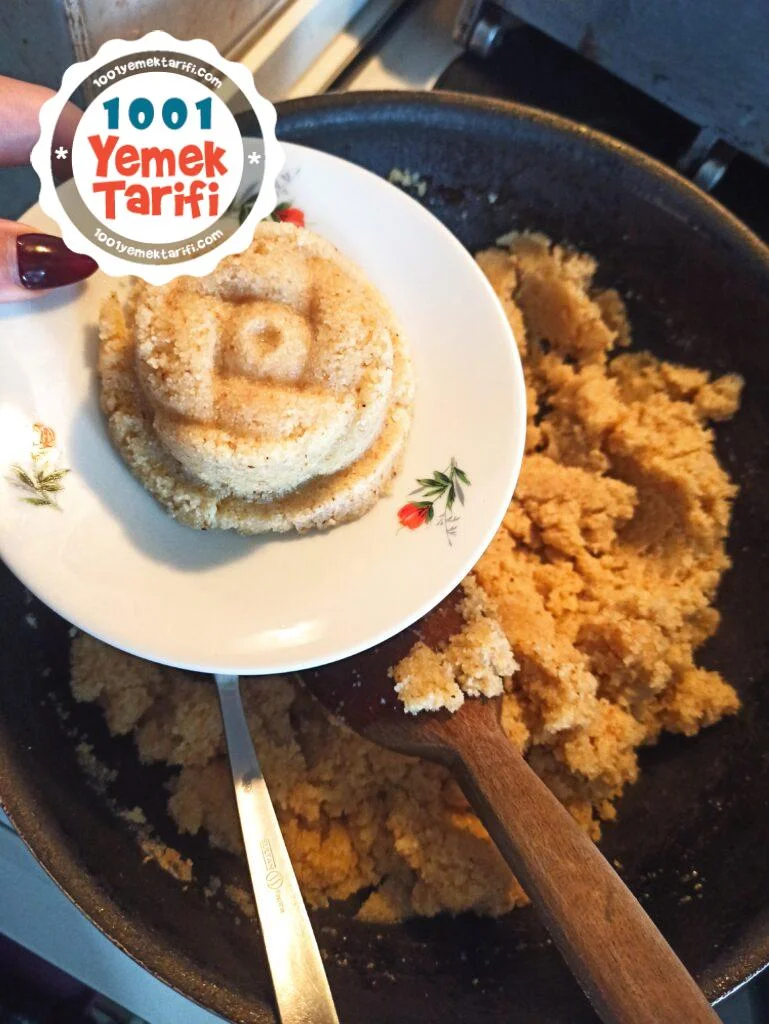 Sütlü İrmik Tatlısı (helva tarifi)