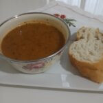 Kıymalı ve Tel Şehriyeli Tarhana Çorbası