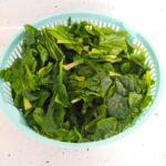 Ispanaklı Börek Tarifi (Çiğ Malzemeden)