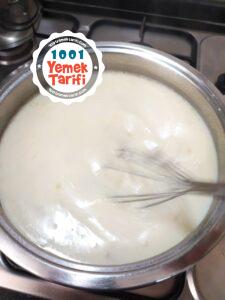 Erişteli Etli Yoğurtlu Çorba yapımı