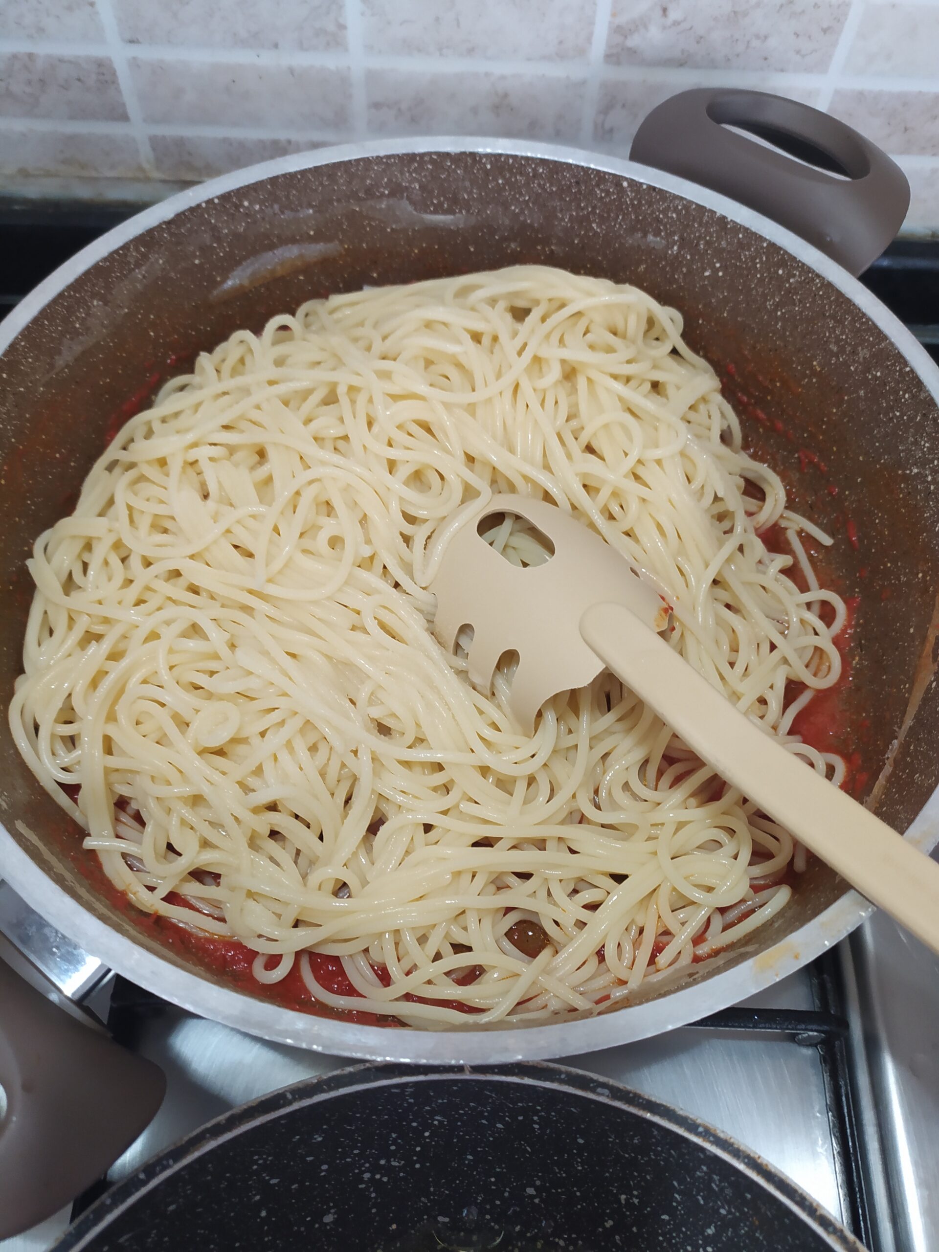 Salçalı Spagetti Makarna Tarifi