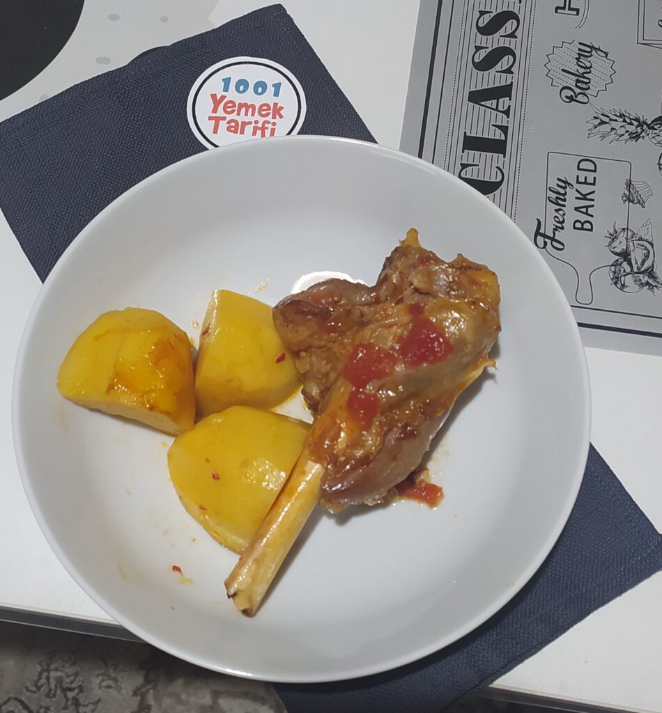 Güveçte Kuzu İncik Tarifi