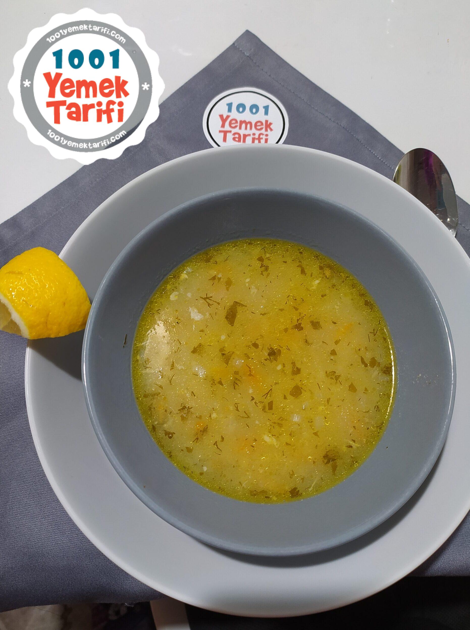 Şehriyeli Tavuk Suyu Çorbası
