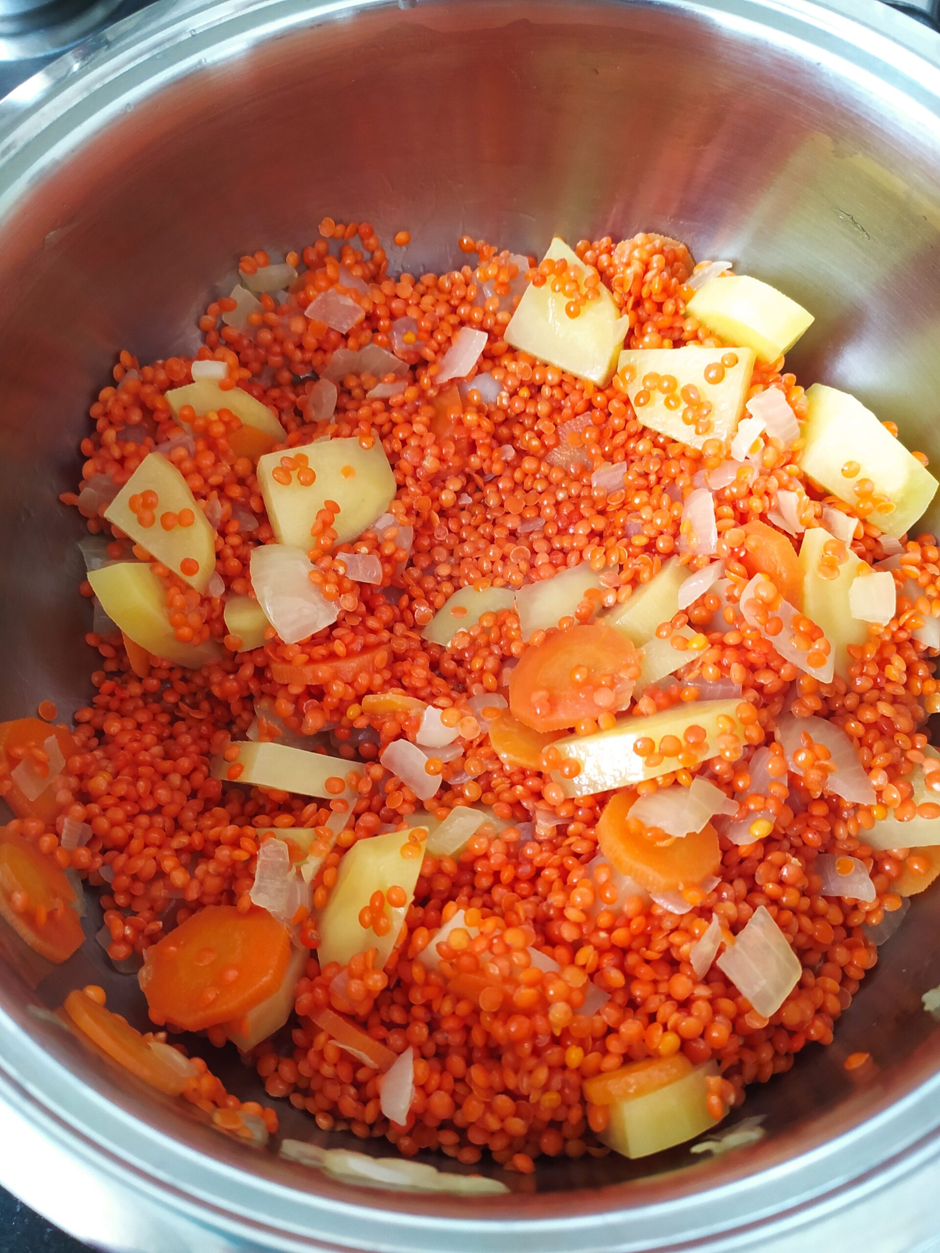 patatesli Mercimek Çorbası nasıl yapılır