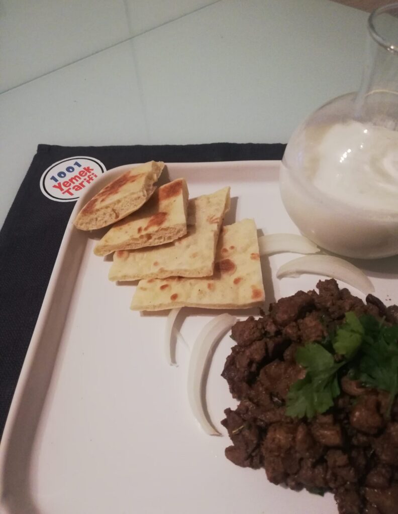 Tavuk Ciğeri Kavurması Nasıl Yapılır