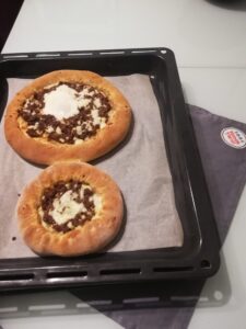 Yumurtalı Pide