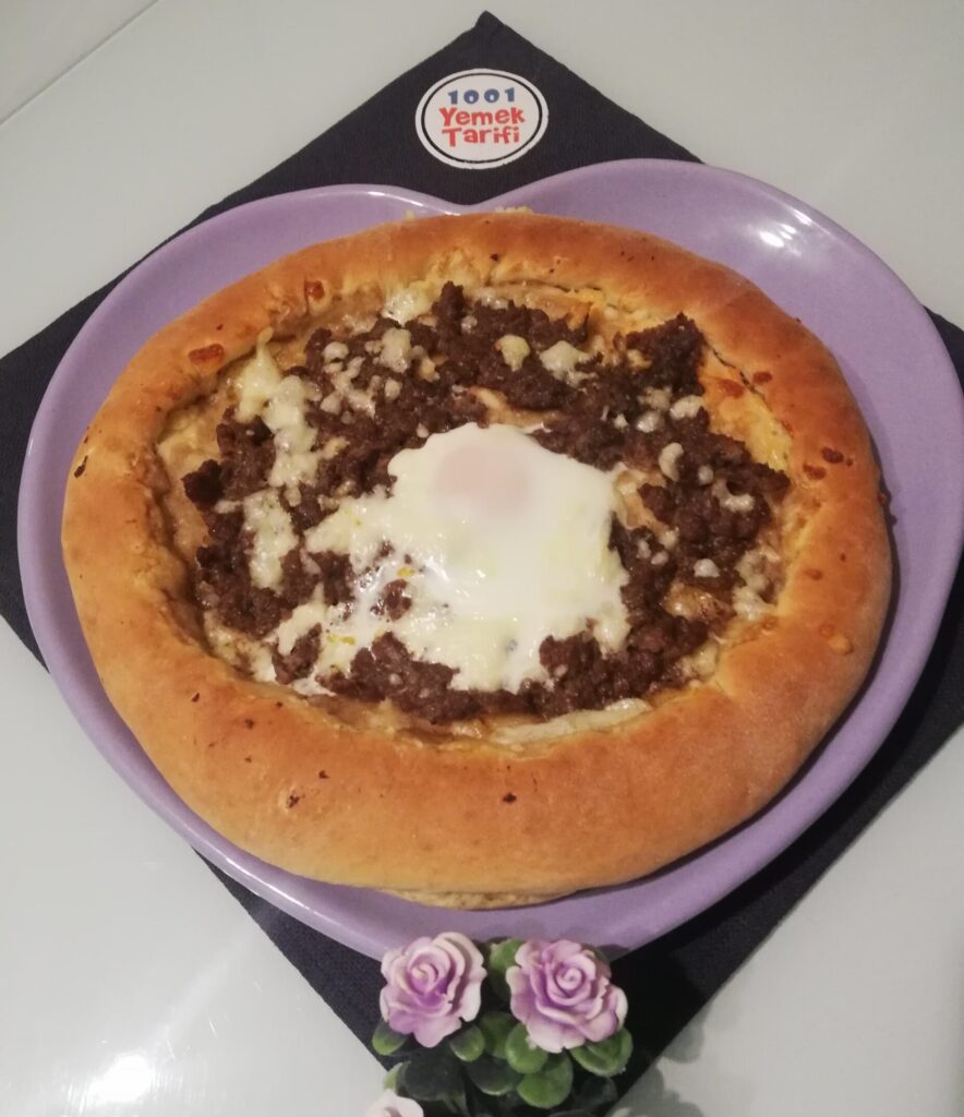 Kıymalı Pide Tarifi