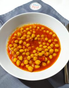 Güveçte Etsiz Nohut Tarifi