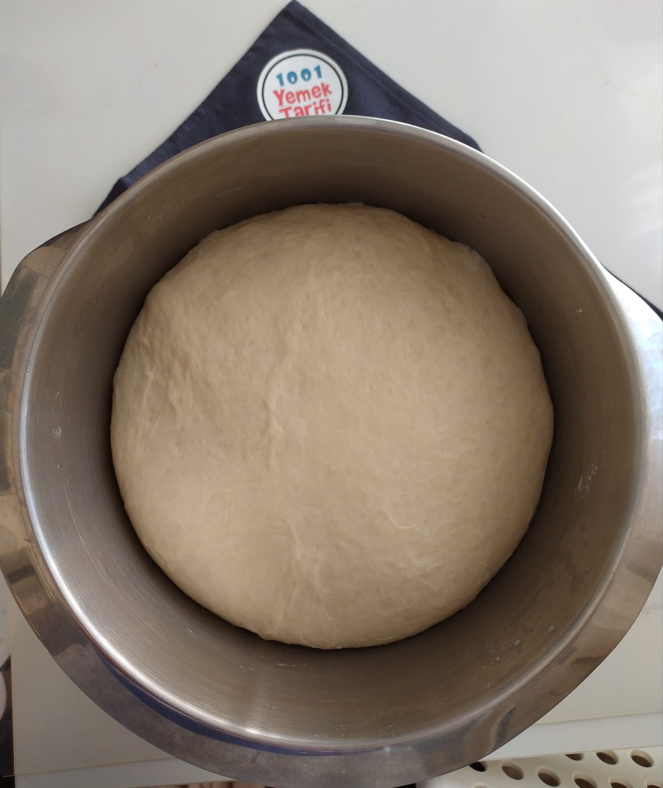 Pizza Hamuru Nasıl Yapılır