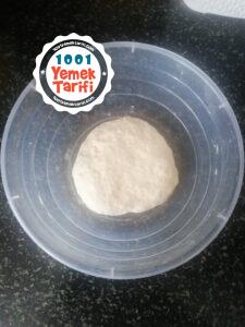 Kolay Pizza hamuru tarifi