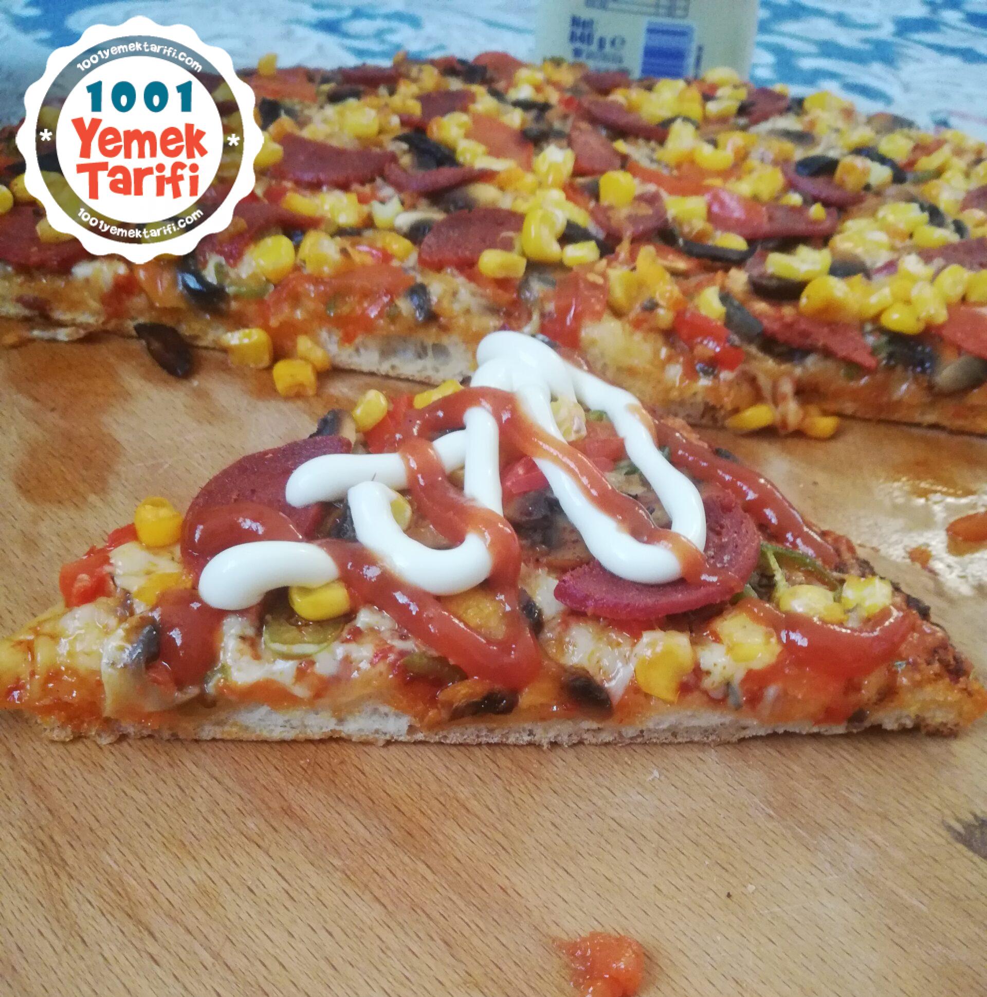 Kolay Pizza Tarifi