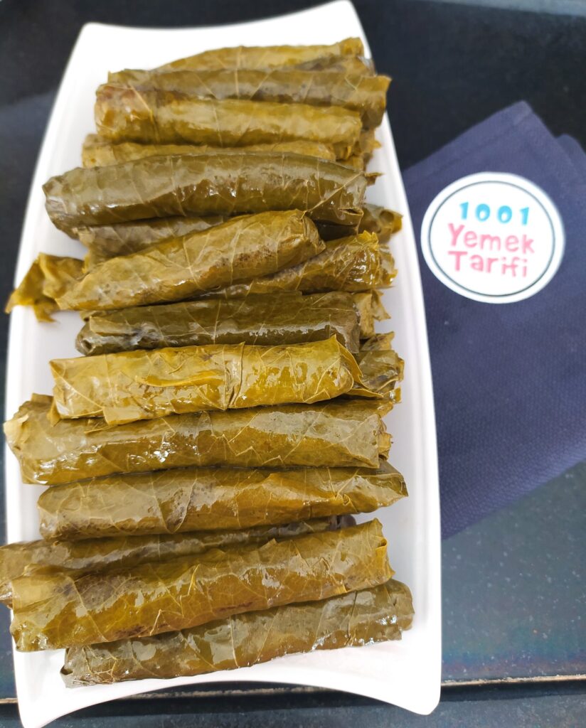 Zeytinyağlı Yaprak Sarma Tarifi
