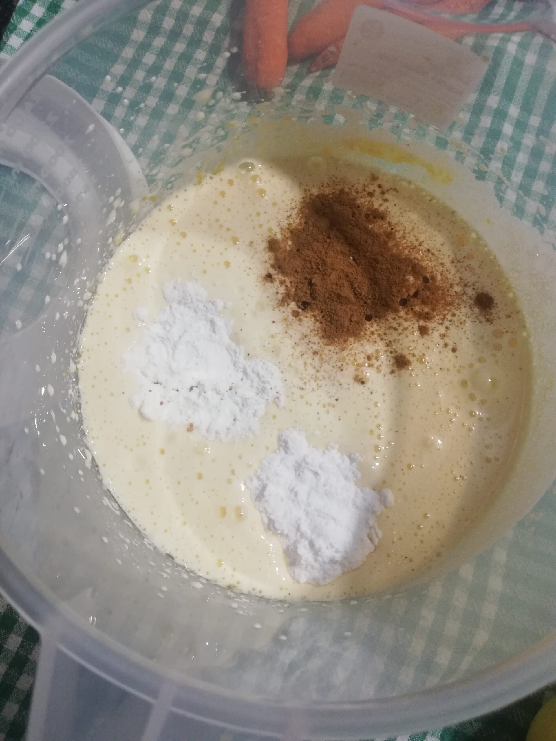 Havuçlu Tarçınlı Kek