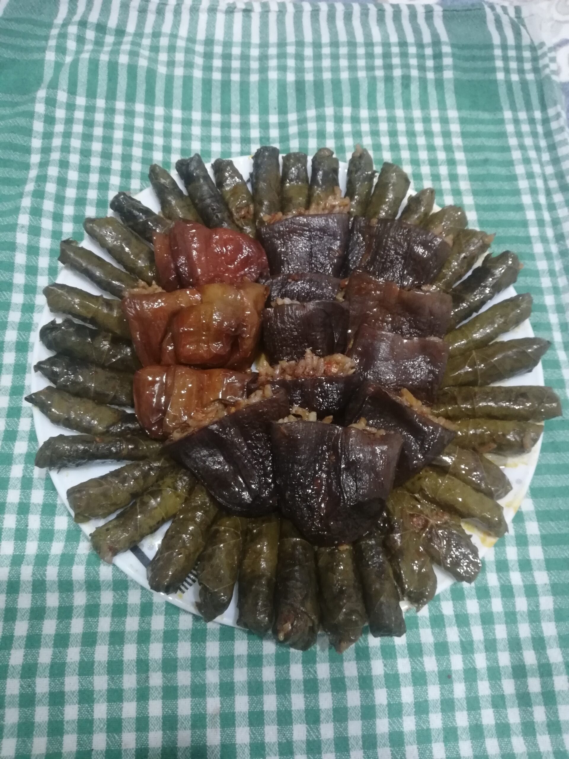 Yaprak Sarması Tarifi